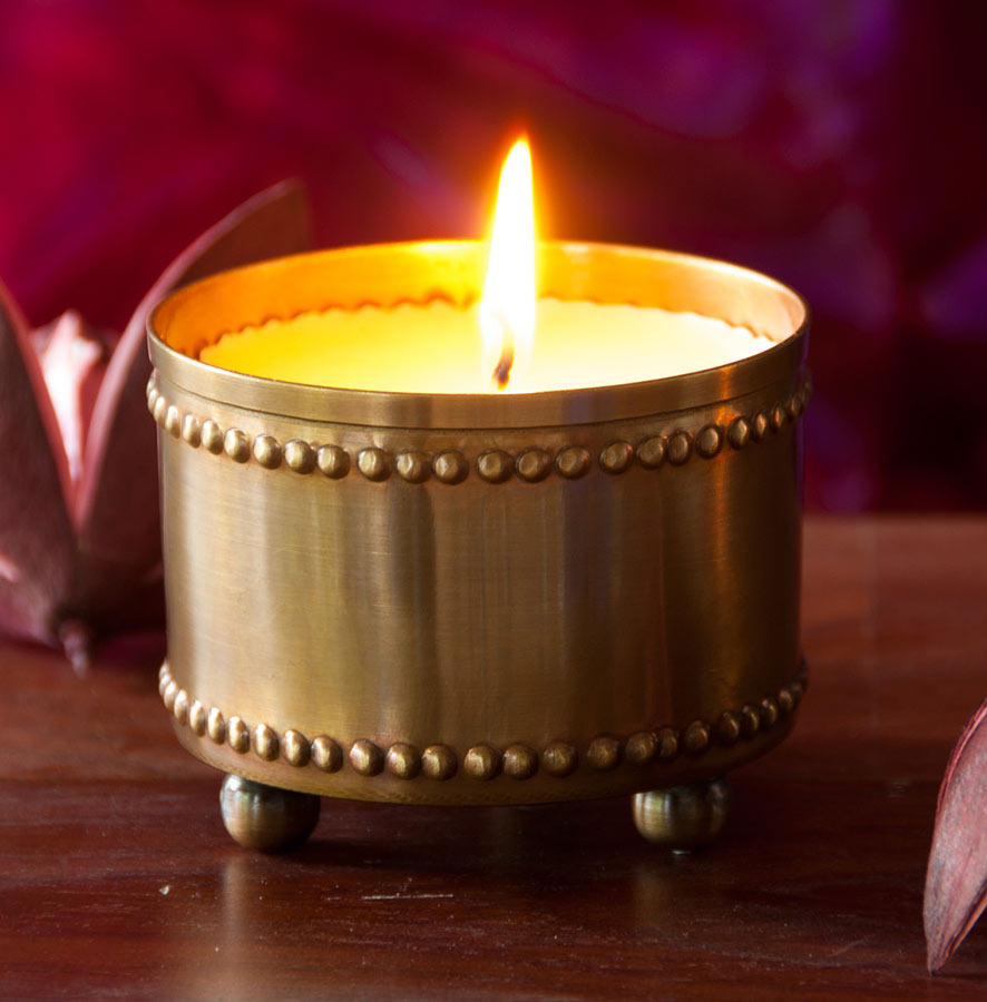 Mia - Sojawachskerze in Messinggefäß