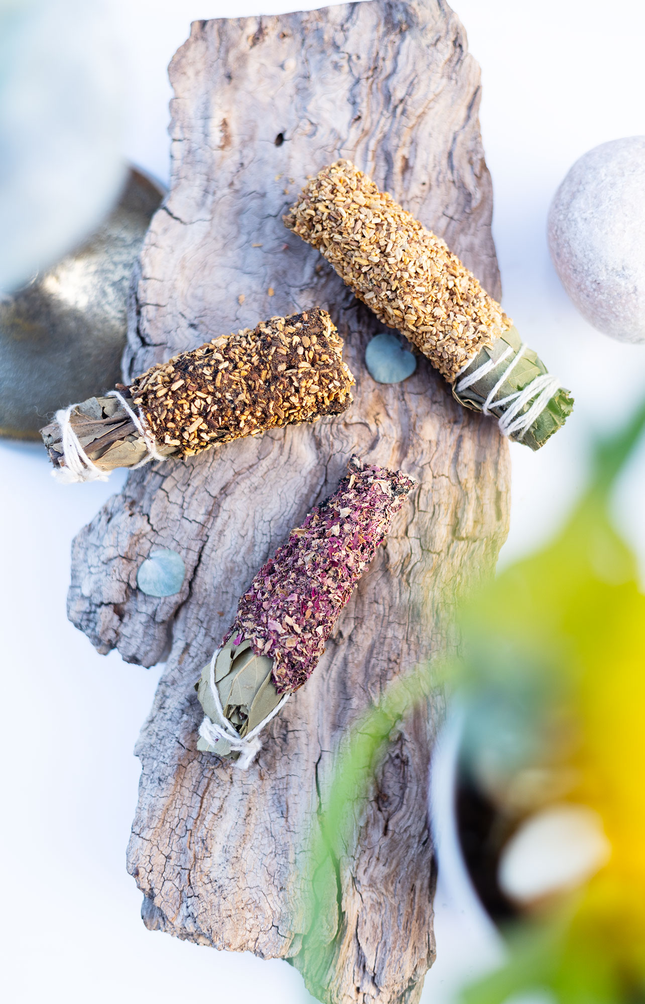 Drei weißer Salbei Räucherbündel im Set